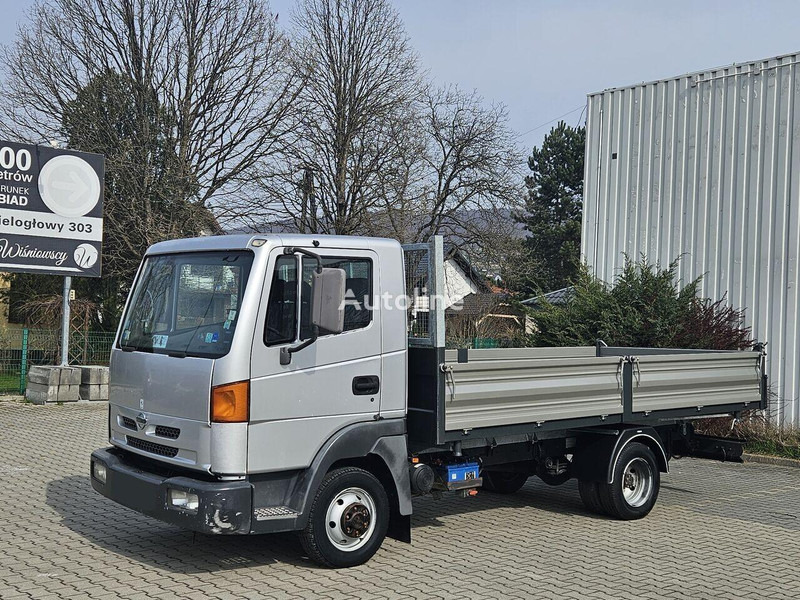 Nissan Atleon 35.110 3 way tipper - Xe ben nhỏ: hình 1 Nissan Atleon 35.110 3 way tipper - Xe ben nhỏ: hình 1