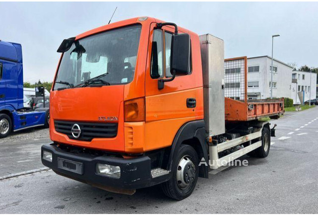 Nissan Atleon 80.19 - Hook lift truck+tipper - Xe tải nâng móc: hình 2 Nissan Atleon 80.19 - Hook lift truck+tipper - Xe tải nâng móc: hình 2
