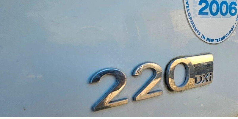 Renault MIDLUM 220 Dxi - Road sweeper truck - Xe quét đường: hình 5 Renault MIDLUM 220 Dxi - Road sweeper truck - Xe quét đường: hình 5