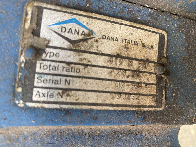 Nền bục trên không Skyjack SJ40T 4x4 Diesel - Lifting basket  - 14m: hình 18