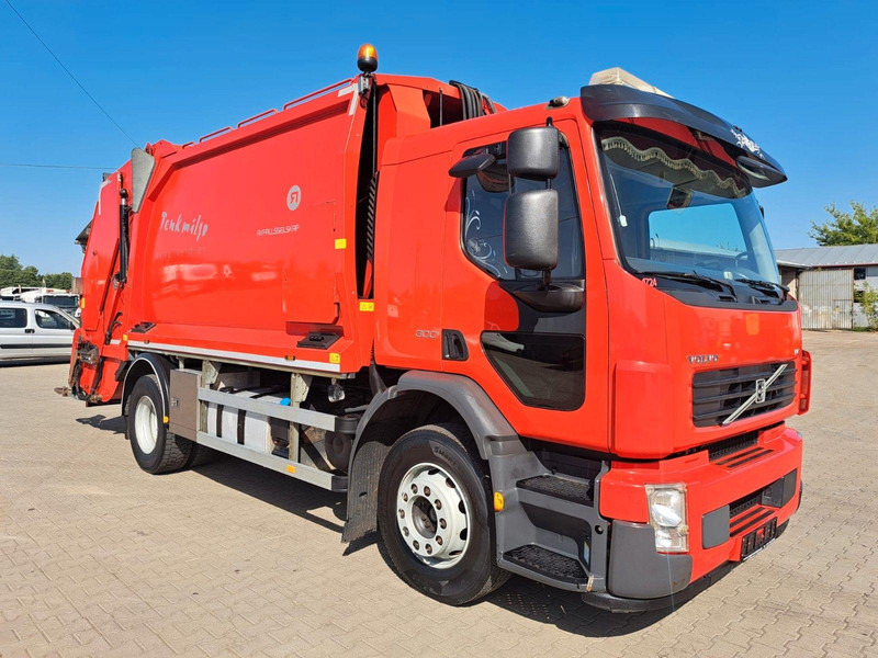 Volvo FE300 - Xe tải chở rác: hình 1 Volvo FE300 - Xe tải chở rác: hình 1