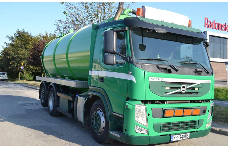 Volvo FM 370 - Vacuum truck - Xe tải chân không: hình 2 Volvo FM 370 - Vacuum truck - Xe tải chân không: hình 2