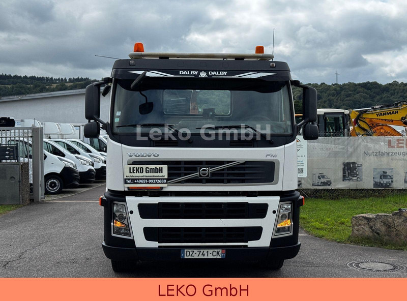 Volvo FM 400 - Xe tải nâng móc: hình 2 Volvo FM 400 - Xe tải nâng móc: hình 2