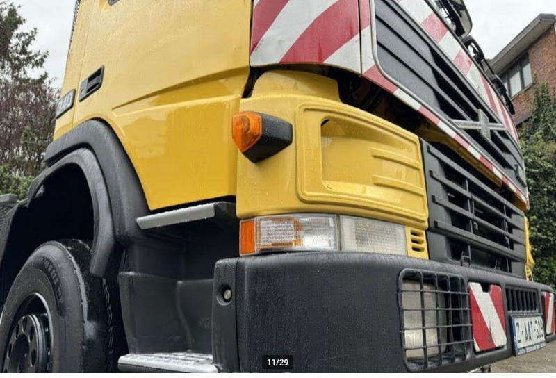 Volvo FM12 6x6 Hook lift - Xe tải nâng móc: hình 5 Volvo FM12 6x6 Hook lift - Xe tải nâng móc: hình 5