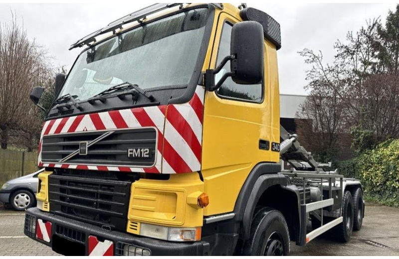 Volvo FM12 6x6 Hook lift - Xe tải nâng móc: hình 4 Volvo FM12 6x6 Hook lift - Xe tải nâng móc: hình 4