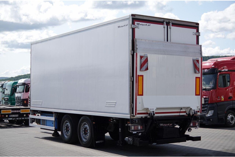 Wielton PRZYCZEPA CHŁODNIA / IGLOOCAR / THERMO KING - FRIGOBLOCK / WINDA - Rơ moóc đông lạnh: hình 4 Wielton PRZYCZEPA CHŁODNIA / IGLOOCAR / THERMO KING - FRIGOBLOCK / WINDA - Rơ moóc đông lạnh: hình 4