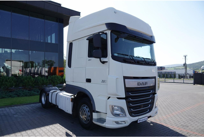 DAF XF 460 / MANUAL / STANDARD / SUPER SPACE CAB / EURO 6 - Xe đầu kéo: hình 2 DAF XF 460 / MANUAL / STANDARD / SUPER SPACE CAB / EURO 6 - Xe đầu kéo: hình 2