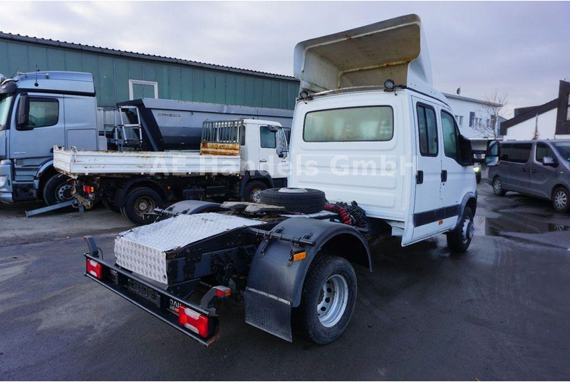 Iveco 65C18D Tractor - Xe đầu kéo: hình 5 Iveco 65C18D Tractor - Xe đầu kéo: hình 5