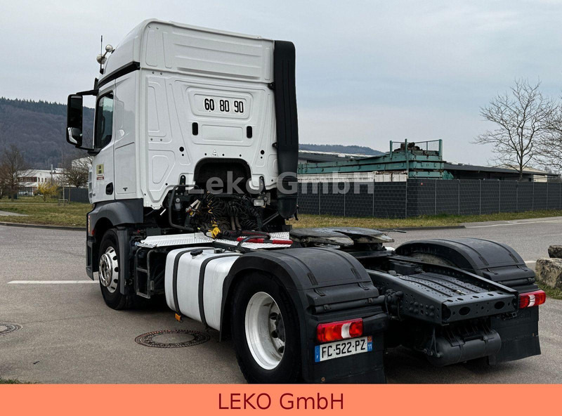 Mercedes-Benz Actros 1845 - Xe đầu kéo: hình 5 Mercedes-Benz Actros 1845 - Xe đầu kéo: hình 5
