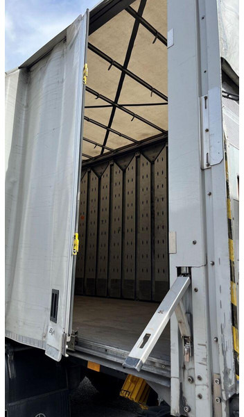 Mercedes-Benz Actros 1845 - Xe đầu kéo: hình 3 Mercedes-Benz Actros 1845 - Xe đầu kéo: hình 3