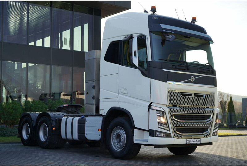 Volvo FH 16 / 660 / 6x4 / DMC: 180.000 KG !! / RETARDER / EURO 6 / I-P - Xe đầu kéo: hình 1 Volvo FH 16 / 660 / 6x4 / DMC: 180.000 KG !! / RETARDER / EURO 6 / I-P - Xe đầu kéo: hình 1