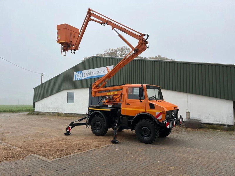 Mercedes-Benz Unimog 1200 4x4 - Lifting basket - Xe tải, Xe cẩu tự hành: hình 4 Mercedes-Benz Unimog 1200 4x4 - Lifting basket - Xe tải, Xe cẩu tự hành: hình 4
