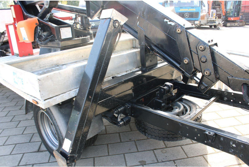 Nissan Cabstar E 120 Sequani Z20 - 20 meter - Xe tải, Xe cẩu tự hành: hình 5 Nissan Cabstar E 120 Sequani Z20 - 20 meter - Xe tải, Xe cẩu tự hành: hình 5