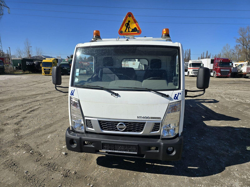 Nissan Cabstar NT 400 Oil & Steel Snake 2010H - 20m - 2 pieces - Xe tải, Xe cẩu tự hành: hình 3 Nissan Cabstar NT 400 Oil & Steel Snake 2010H - 20m - 2 pieces - Xe tải, Xe cẩu tự hành: hình 3