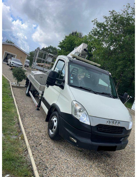 Iveco Lifting basket 16 m - Xe tải nhỏ: hình 2 Iveco Lifting basket 16 m - Xe tải nhỏ: hình 2