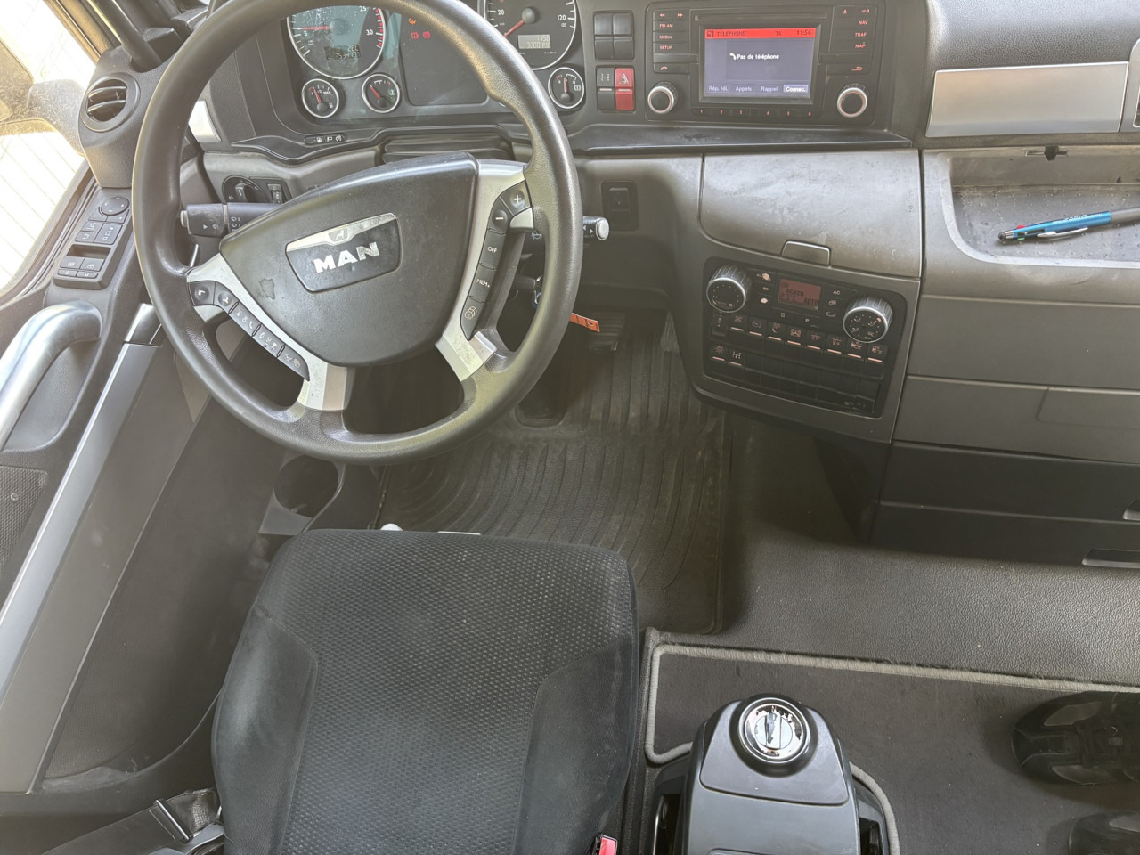 MAN TGA440 6X2/4 - Xe đầu kéo: hình 2 MAN TGA440 6X2/4 - Xe đầu kéo: hình 2