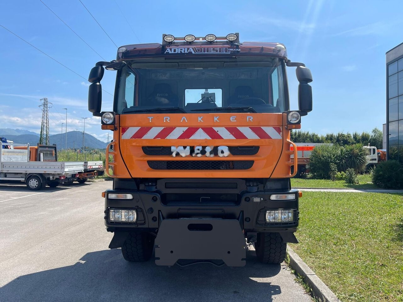 IVECO Trakker 310 AD190T31W - Xe tải nâng móc, Xe cẩu tự hành: hình 3 IVECO Trakker 310 AD190T31W - Xe tải nâng móc, Xe cẩu tự hành: hình 3
