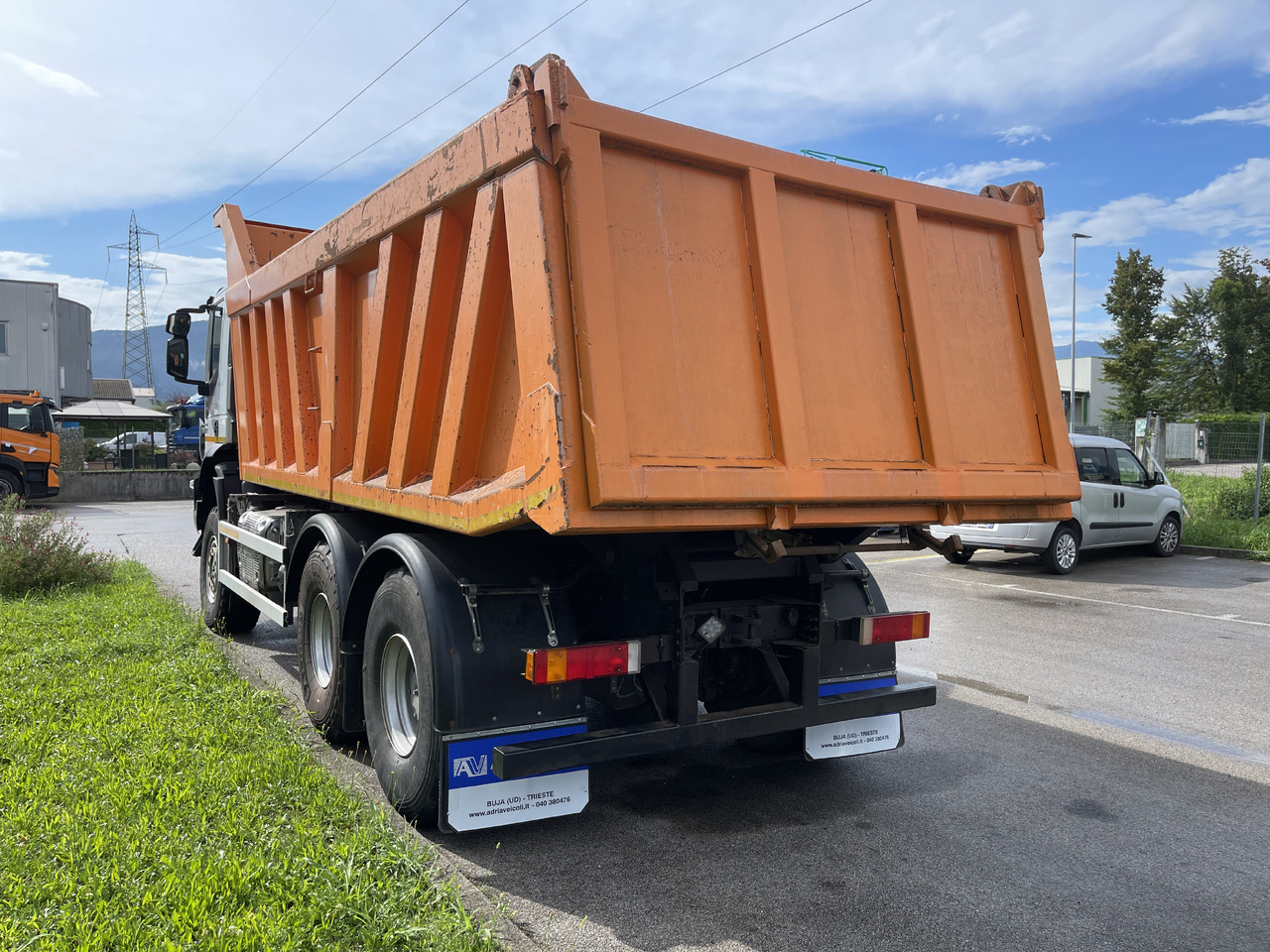 Xe ben IVECO Trakker 450: hình 6