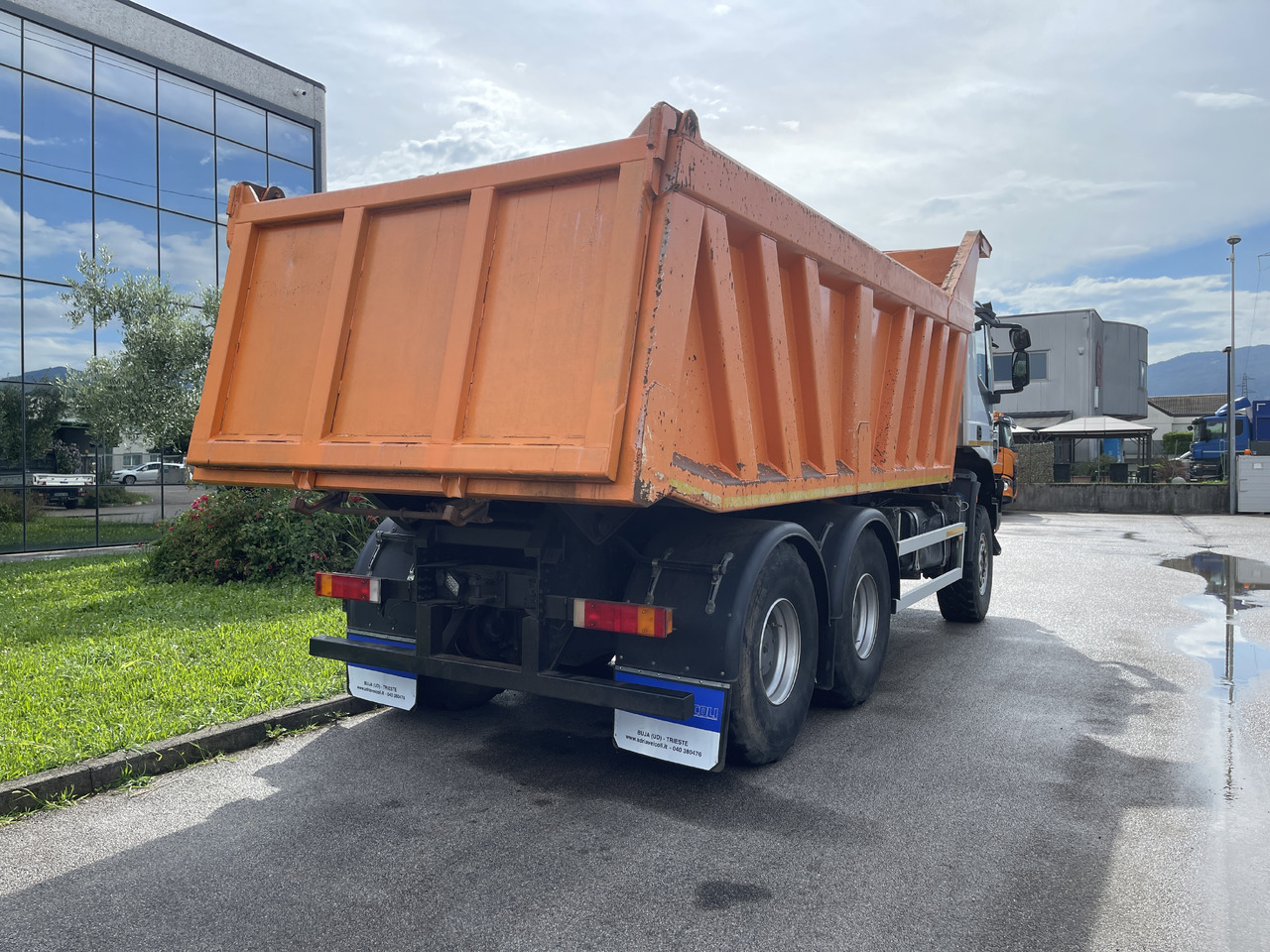 IVECO Trakker 450 - Xe ben: hình 4 IVECO Trakker 450 - Xe ben: hình 4