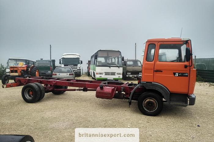 RENAULT Midliner S120 Turbo 7.7 Ton Chassis Cab Truck | ZF Manual | - Xe tải khung gầm: hình 4 RENAULT Midliner S120 Turbo 7.7 Ton Chassis Cab Truck | ZF Manual | - Xe tải khung gầm: hình 4
