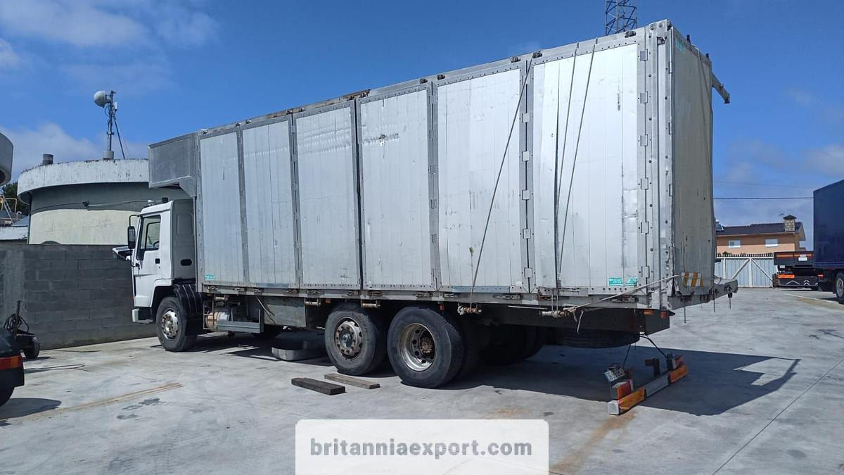 VOLVO FL7 260 Intercooler 6X2 Tipper – 26 Ton | 8 Tyres | Export Ready - Xe ben: hình 2 VOLVO FL7 260 Intercooler 6X2 Tipper – 26 Ton | 8 Tyres | Export Ready - Xe ben: hình 2