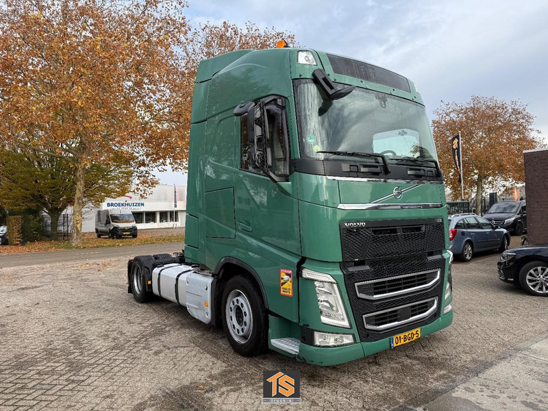 Volvo FH 460 - 2 TANKS - NL TOP TRUCK - HEBESATTEL - LIFTING FIFTH WHEEL - TUV 7/26 - Xe đầu kéo: hình 3 Volvo FH 460 - 2 TANKS - NL TOP TRUCK - HEBESATTEL - LIFTING FIFTH WHEEL - TUV 7/26 - Xe đầu kéo: hình 3