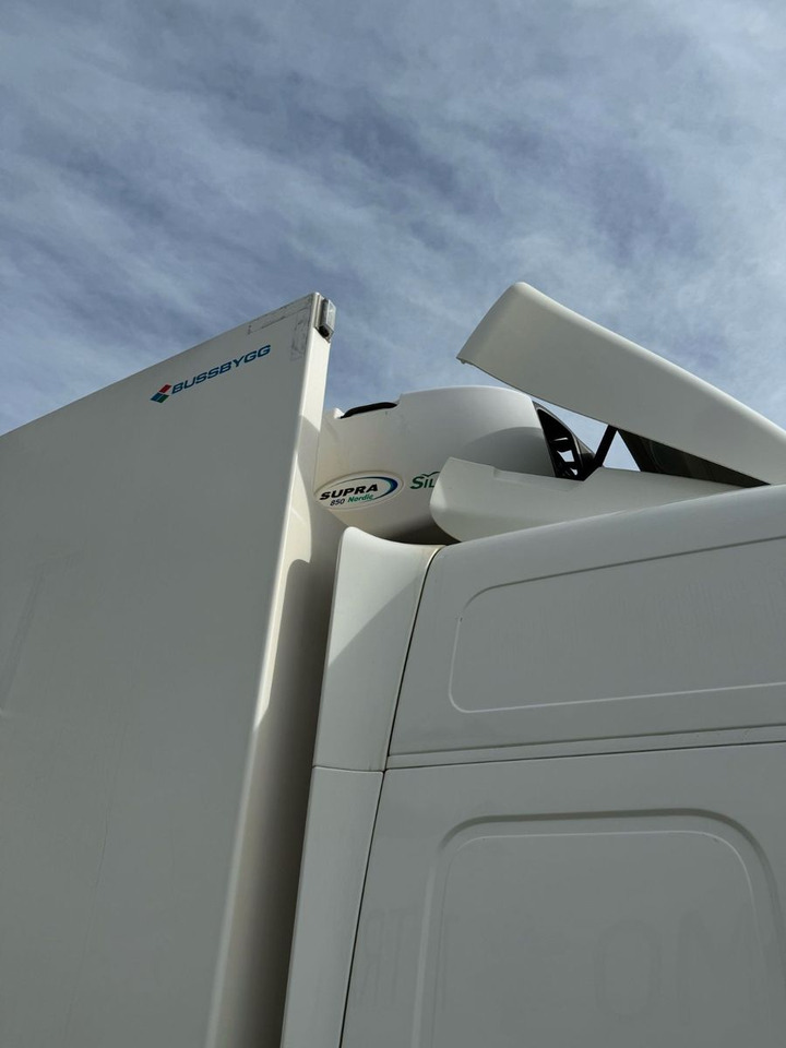 Volvo FM330 / Carrier Supra 850 nordic - Xe tải đông lạnh: hình 5 Volvo FM330 / Carrier Supra 850 nordic - Xe tải đông lạnh: hình 5