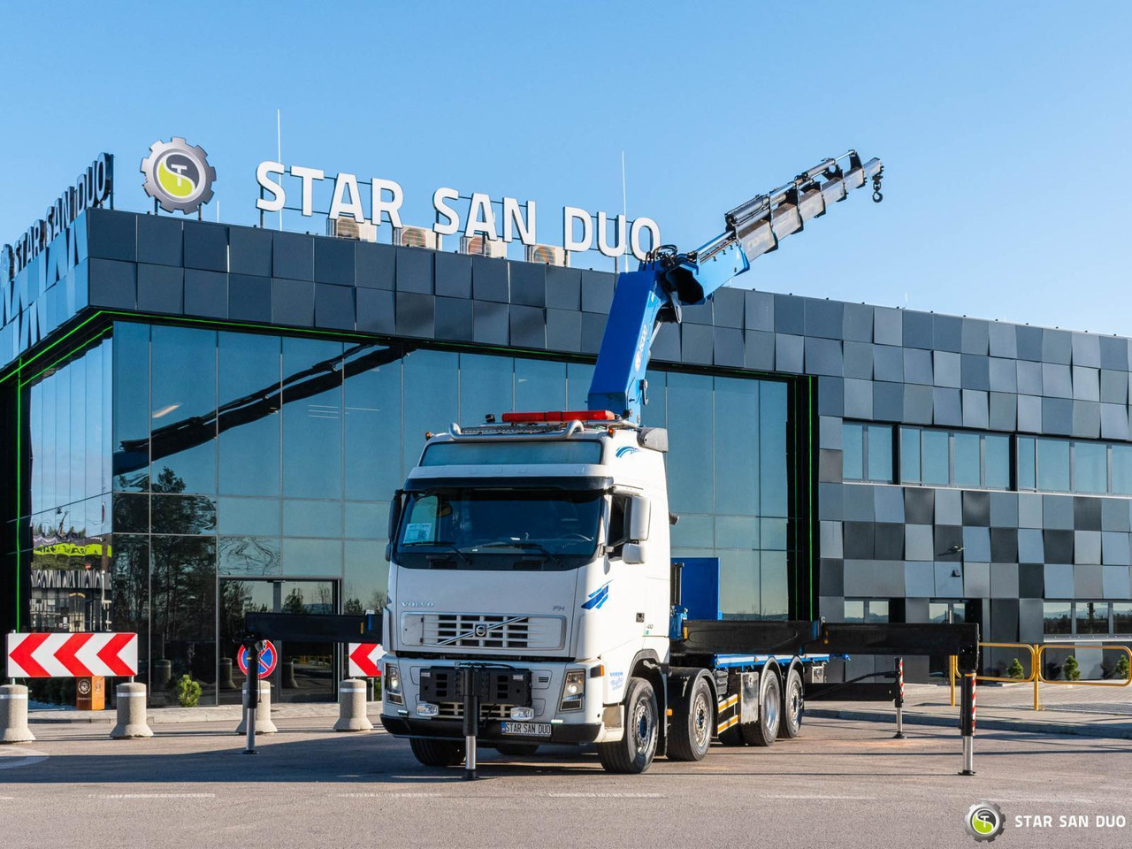 - Xe cẩu tự hành: hình 1 - Xe cẩu tự hành: hình 1