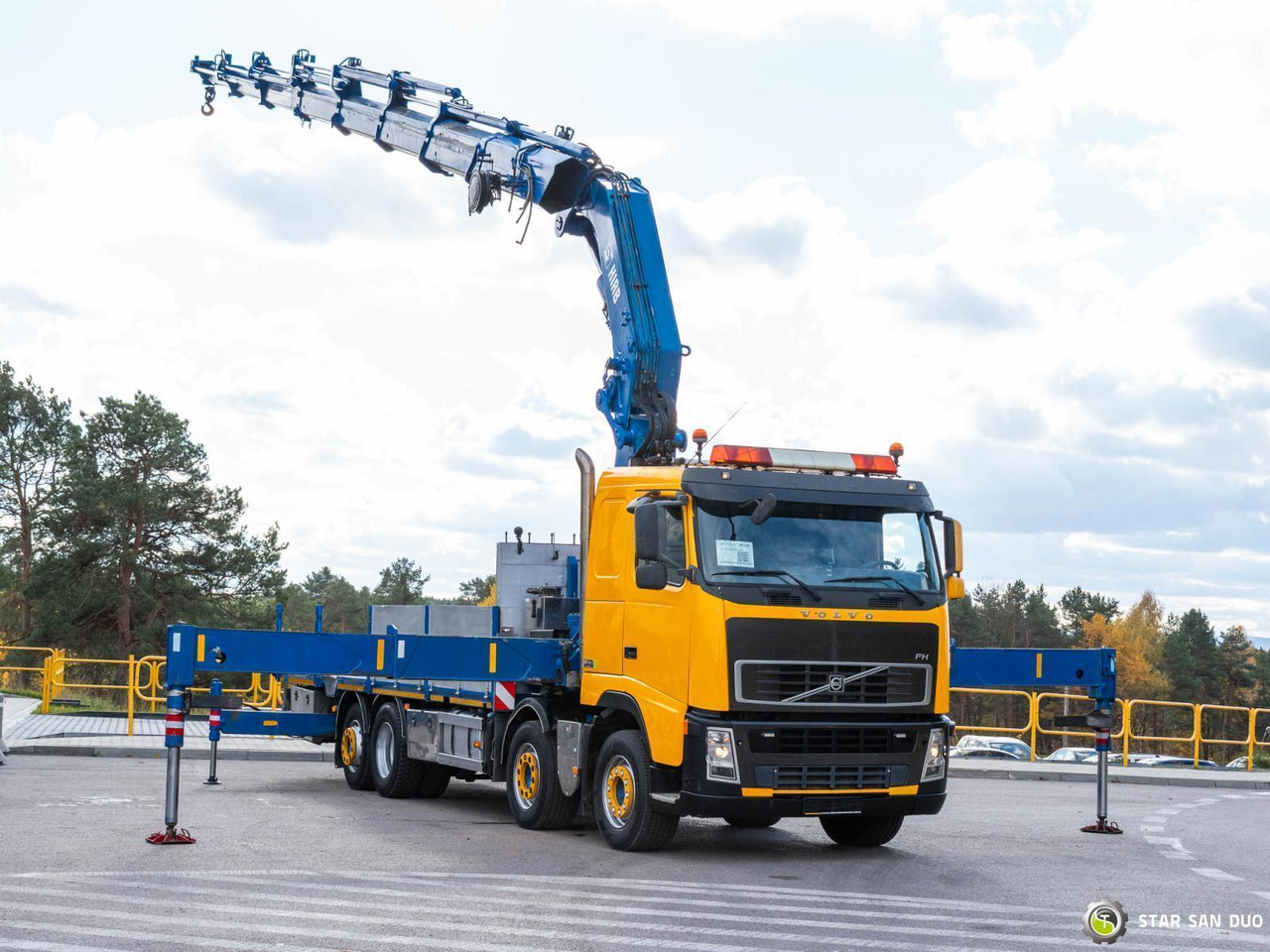 - Xe cẩu tự hành: hình 2 - Xe cẩu tự hành: hình 2