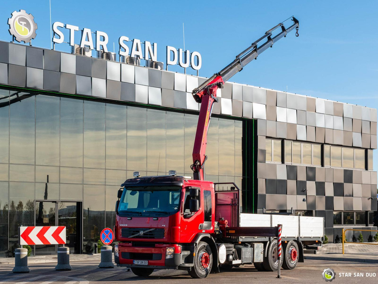 - Xe cẩu tự hành: hình 4 - Xe cẩu tự hành: hình 4