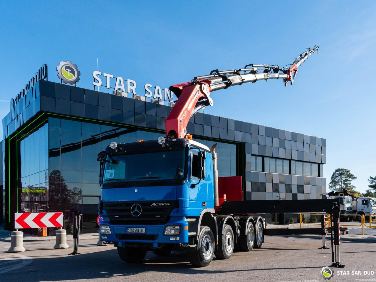 - Xe cẩu tự hành: hình 3 - Xe cẩu tự hành: hình 3