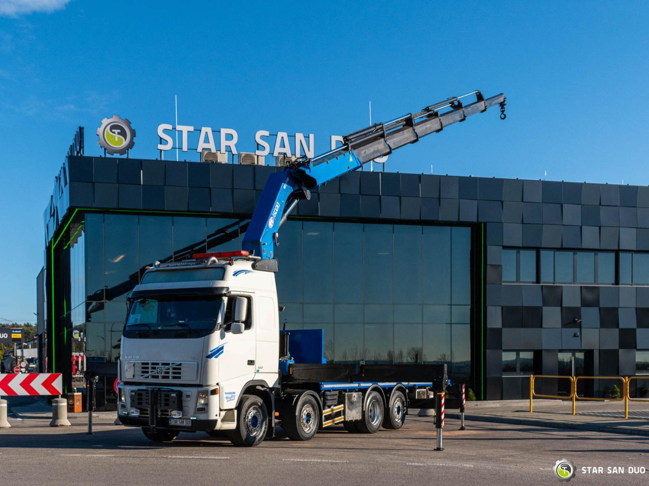 - Xe cẩu tự hành: hình 3 - Xe cẩu tự hành: hình 3