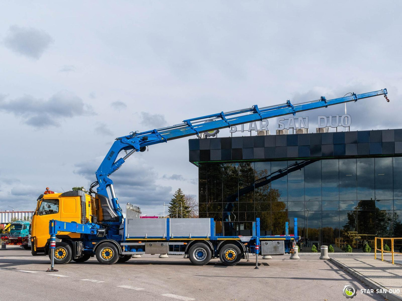 - Xe cẩu tự hành: hình 5 - Xe cẩu tự hành: hình 5