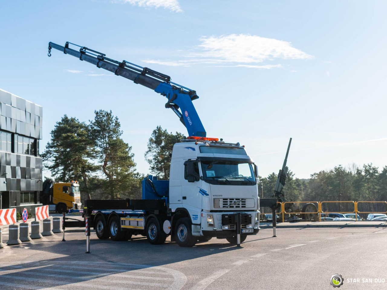 - Xe cẩu tự hành: hình 2 - Xe cẩu tự hành: hình 2