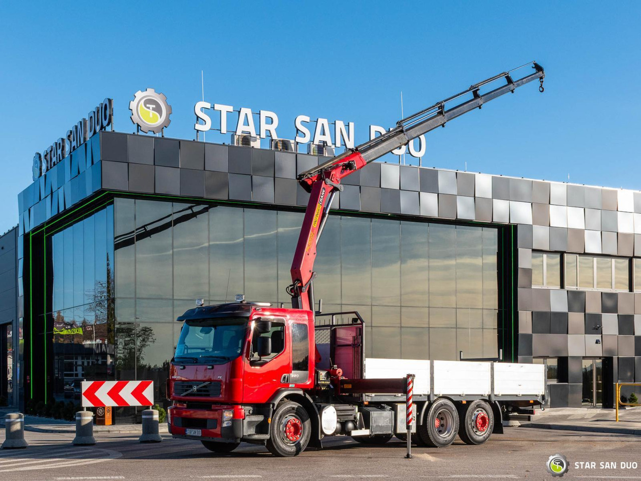 - Xe cẩu tự hành: hình 5 - Xe cẩu tự hành: hình 5