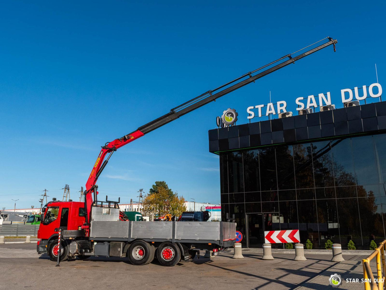 - Xe cẩu tự hành: hình 2 - Xe cẩu tự hành: hình 2