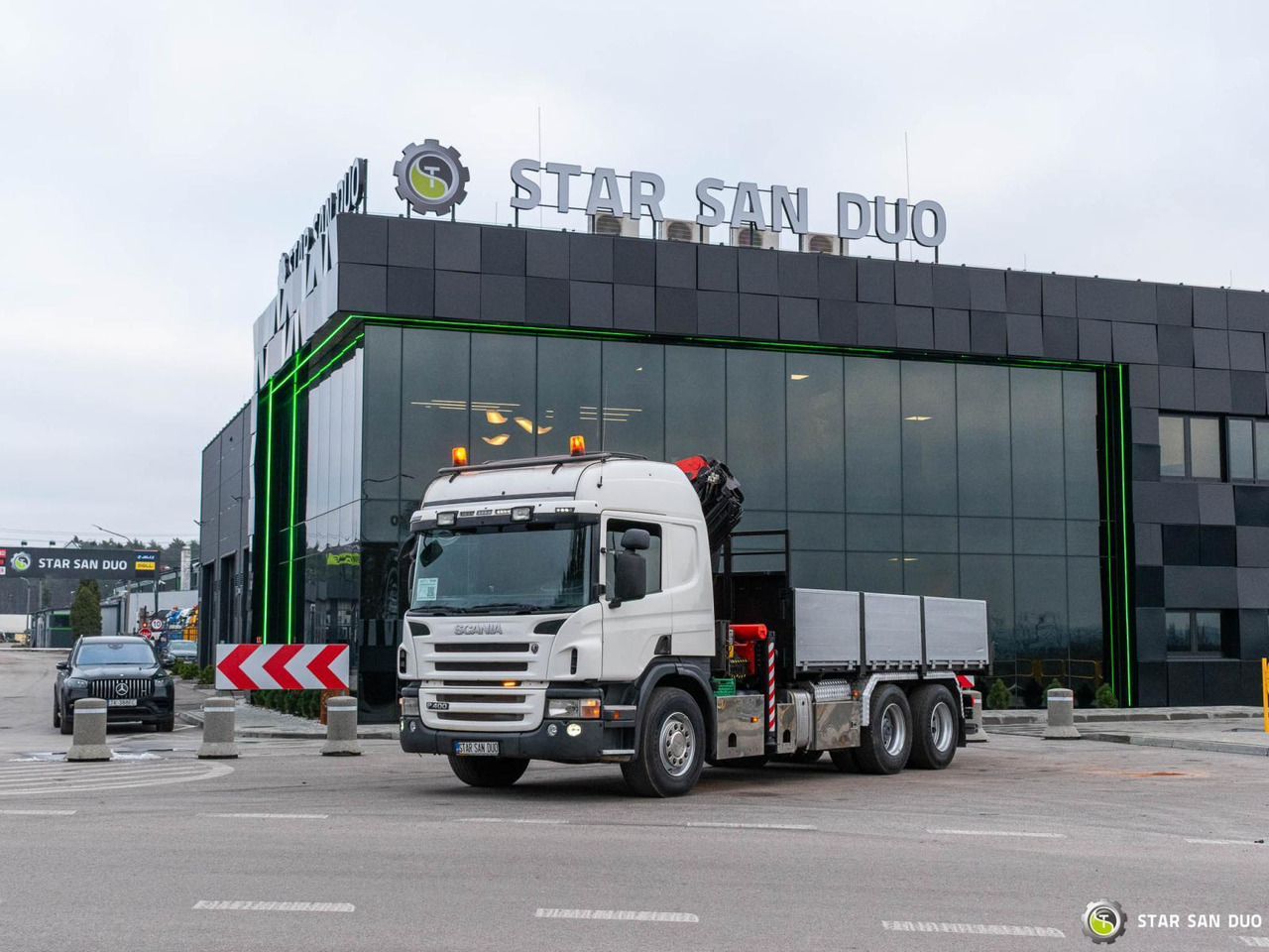 - Xe cẩu tự hành: hình 3 - Xe cẩu tự hành: hình 3