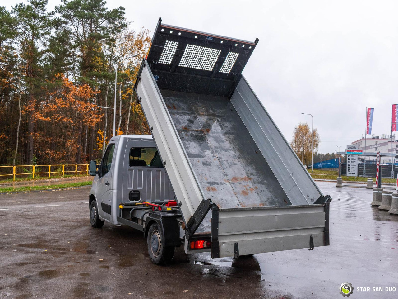 - Xe ben: hình 2 - Xe ben: hình 2