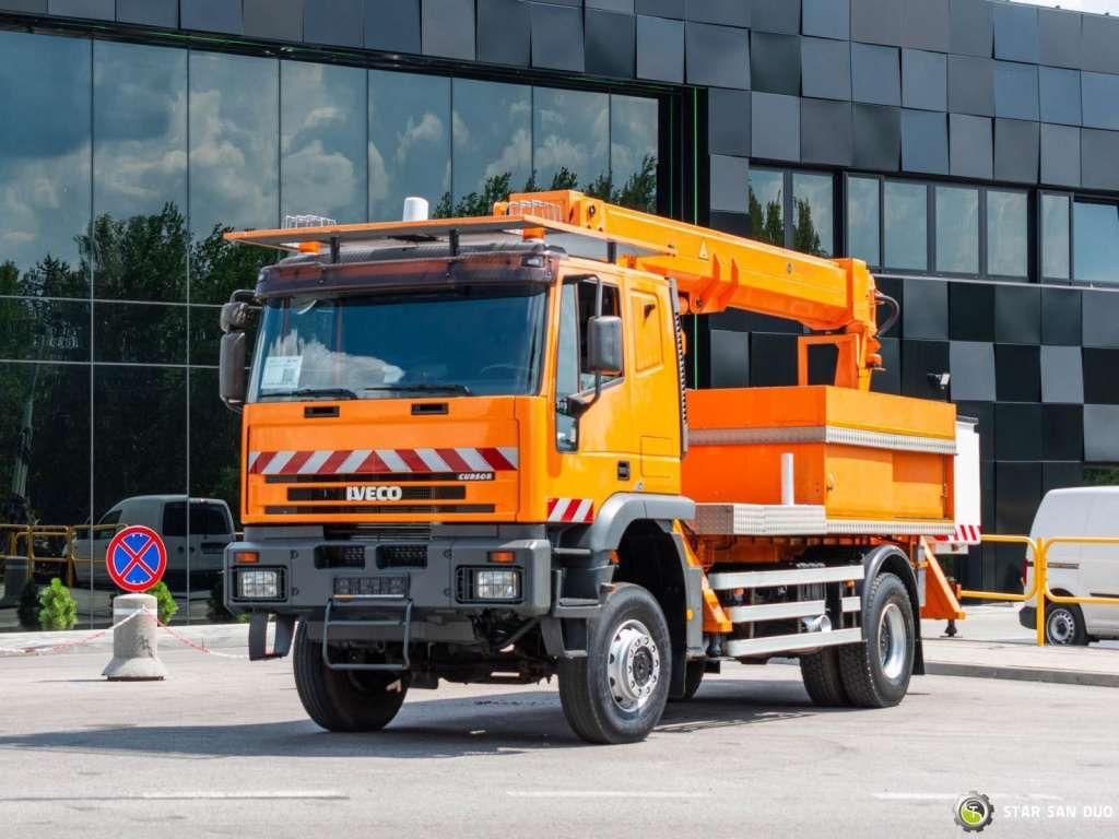 Iveco CURSOR 240 4x4 RUTHMANN T225 22,5 Meters Lift - Nền bục trên không gắn trên xe tải: hình 2 Iveco CURSOR 240 4x4 RUTHMANN T225 22,5 Meters Lift - Nền bục trên không gắn trên xe tải: hình 2