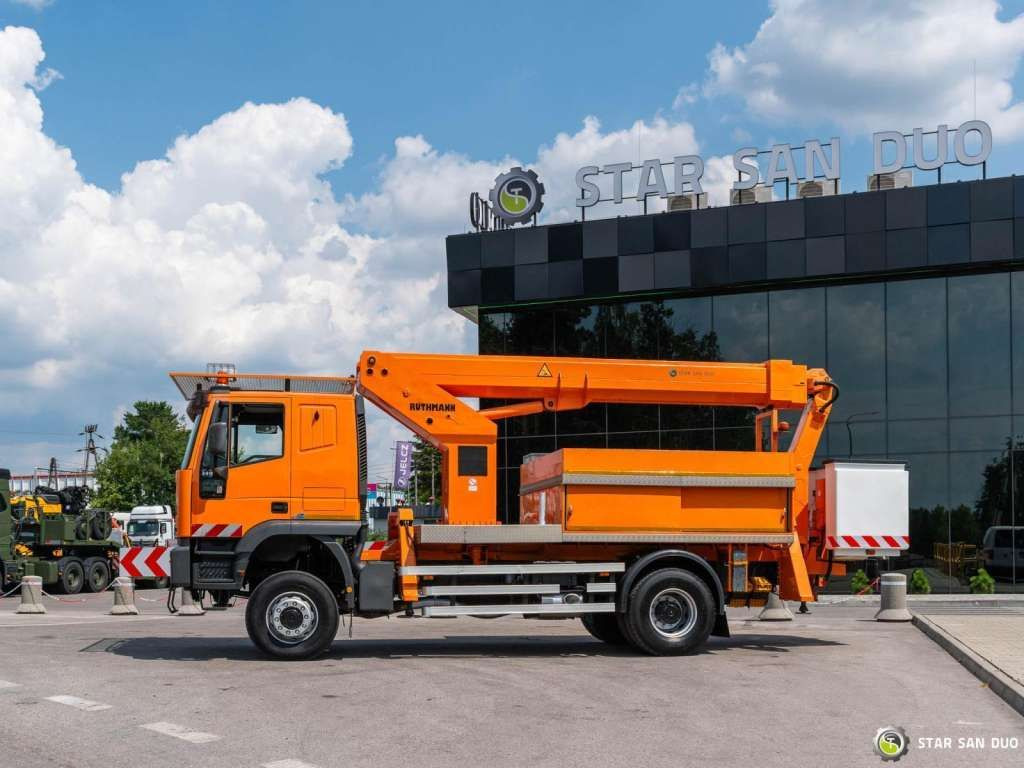 Iveco CURSOR 240 4x4 RUTHMANN T225 22,5 Meters Lift - Nền bục trên không gắn trên xe tải: hình 4 Iveco CURSOR 240 4x4 RUTHMANN T225 22,5 Meters Lift - Nền bục trên không gắn trên xe tải: hình 4