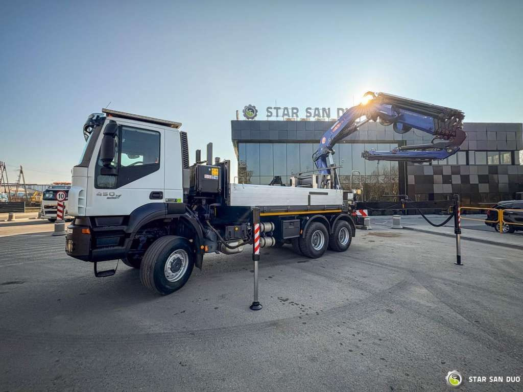 Iveco TRAKKER 450 6x6 PM41S FLY JIB Crane Kipper - Xe cẩu tự hành: hình 2 Iveco TRAKKER 450 6x6 PM41S FLY JIB Crane Kipper - Xe cẩu tự hành: hình 2