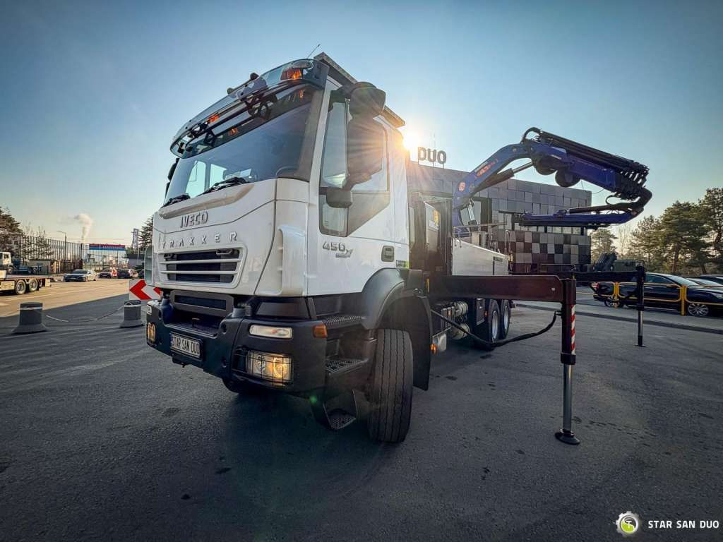 Iveco TRAKKER 450 6x6 PM41S FLY JIB Crane Kipper - Xe cẩu tự hành: hình 4 Iveco TRAKKER 450 6x6 PM41S FLY JIB Crane Kipper - Xe cẩu tự hành: hình 4