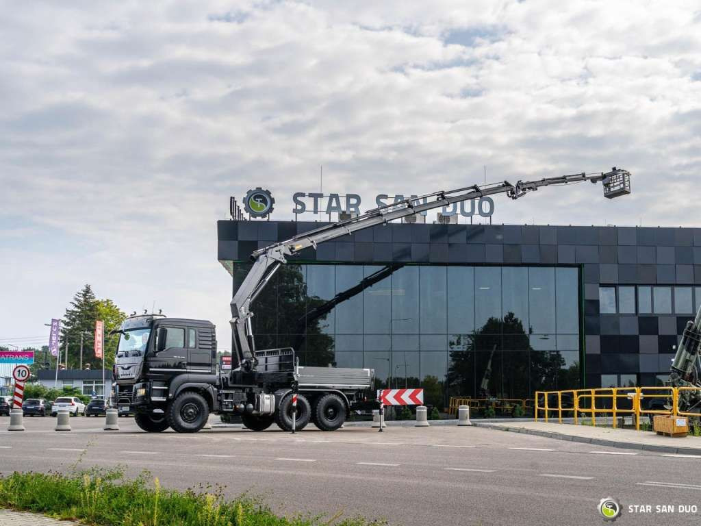 MAN TGS 26.420 6x6 HMF 3000 K6 Fly Jib Crane Basket - Xe cẩu tự hành: hình 3 MAN TGS 26.420 6x6 HMF 3000 K6 Fly Jib Crane Basket - Xe cẩu tự hành: hình 3