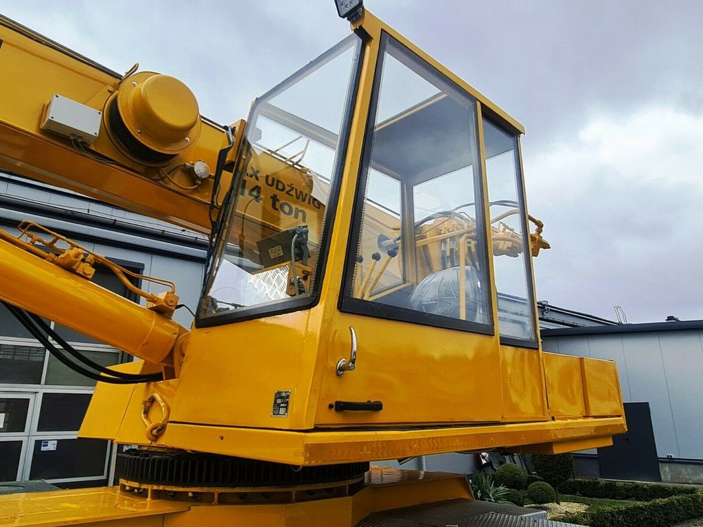 Cho thuê Mercedes-Benz 4x4 AD 14 CKD Euro 5 Cran KRAN  Mercedes-Benz 4x4 AD 14 CKD Euro 5 Cran KRAN: hình 12