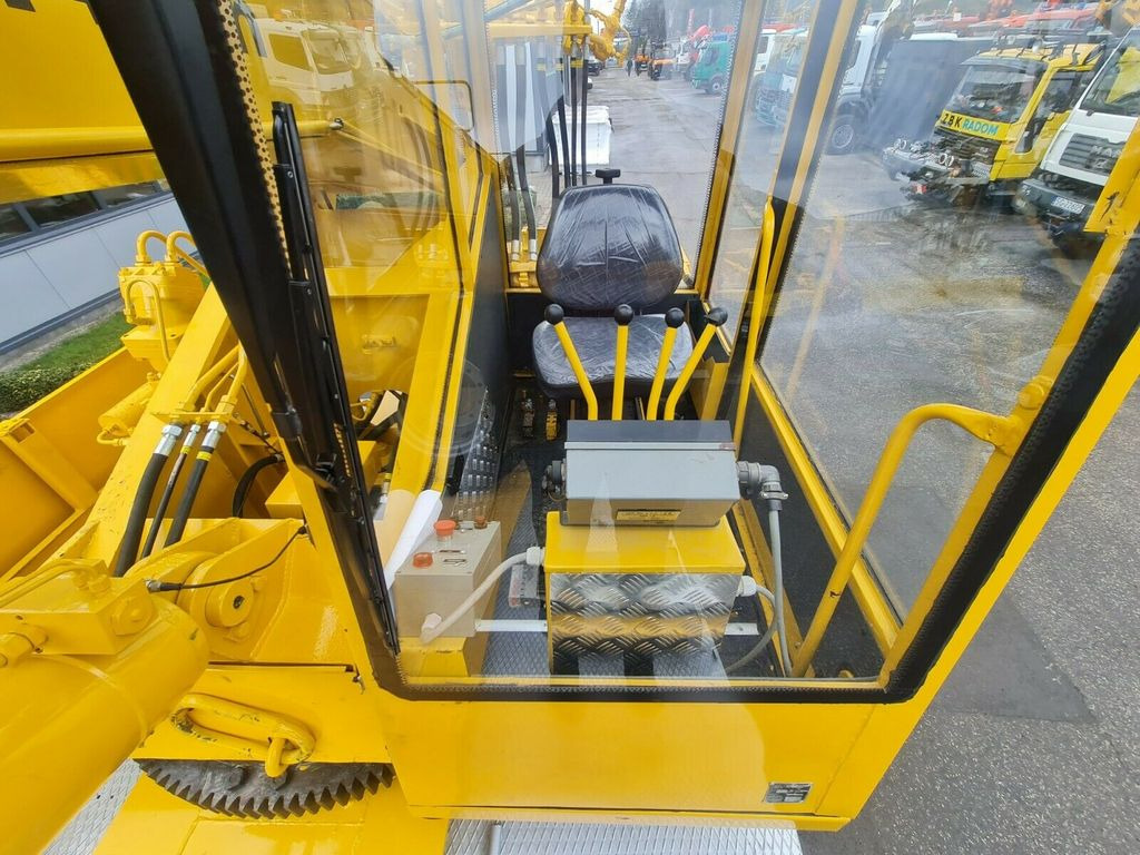 Cho thuê Mercedes-Benz 4x4 AD 14 CKD Euro 5 Cran KRAN  Mercedes-Benz 4x4 AD 14 CKD Euro 5 Cran KRAN: hình 13