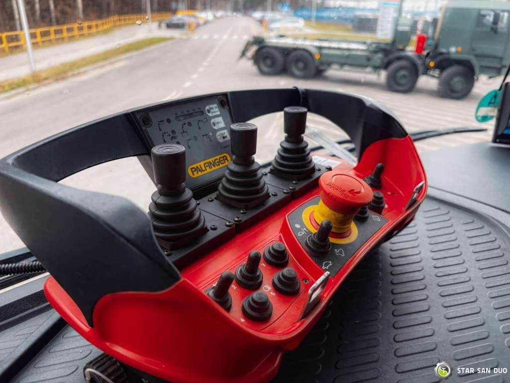 Xe cẩu tự hành Mercedes-Benz  AROCS 1851 4x4 PALFINGER PK 20002 Crane Kran: hình 16