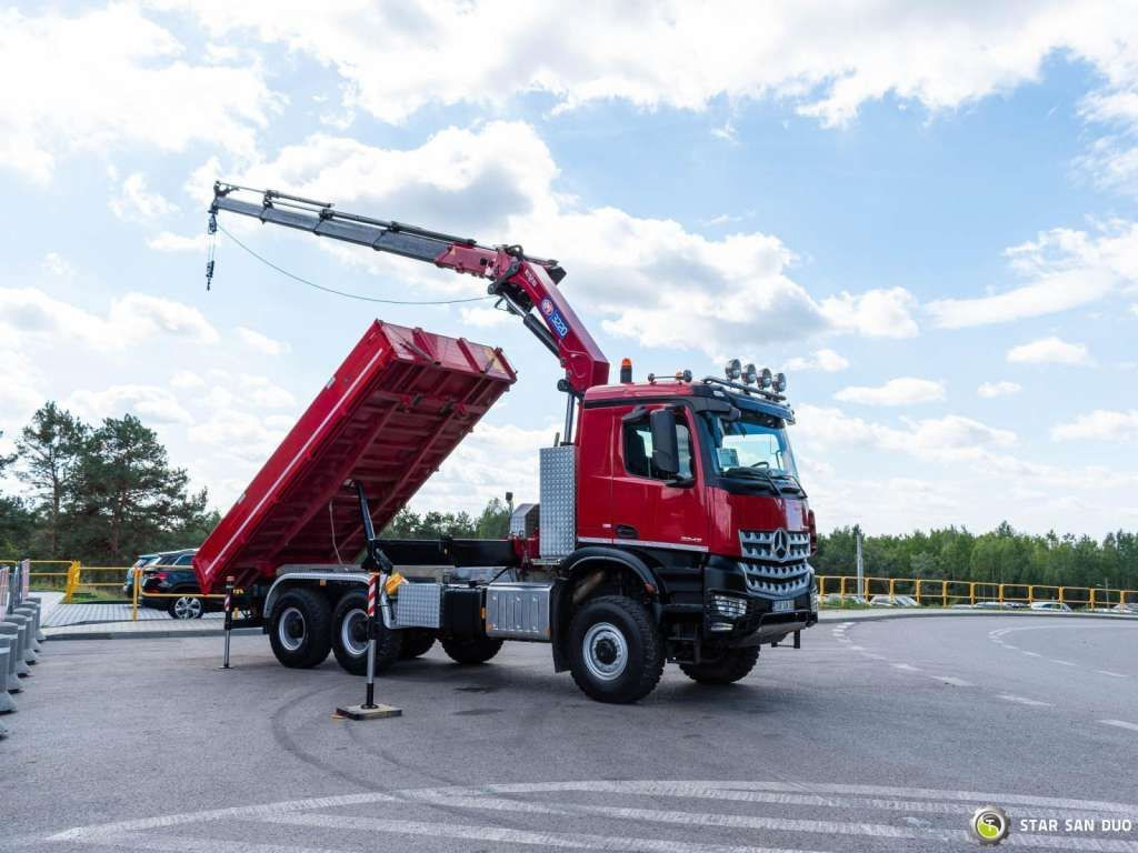 Mercedes-Benz AROCS 3345 6x6 HMF 3220 Winch Crane Tipper - Xe ben: hình 5 Mercedes-Benz AROCS 3345 6x6 HMF 3220 Winch Crane Tipper - Xe ben: hình 5