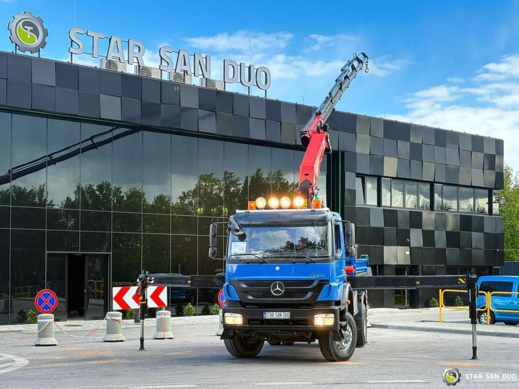 Mercedes-Benz AXOR 1833 4x4 Palfinger PK 22002 EH Crane Winch - Xe ben: hình 3 Mercedes-Benz AXOR 1833 4x4 Palfinger PK 22002 EH Crane Winch - Xe ben: hình 3
