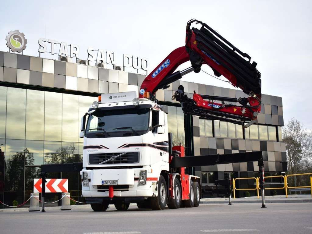 Volvo FH 520 8x2 EFFER 850 Fly Jib Winch 5th - Xe đầu kéo: hình 2 Volvo FH 520 8x2 EFFER 850 Fly Jib Winch 5th - Xe đầu kéo: hình 2