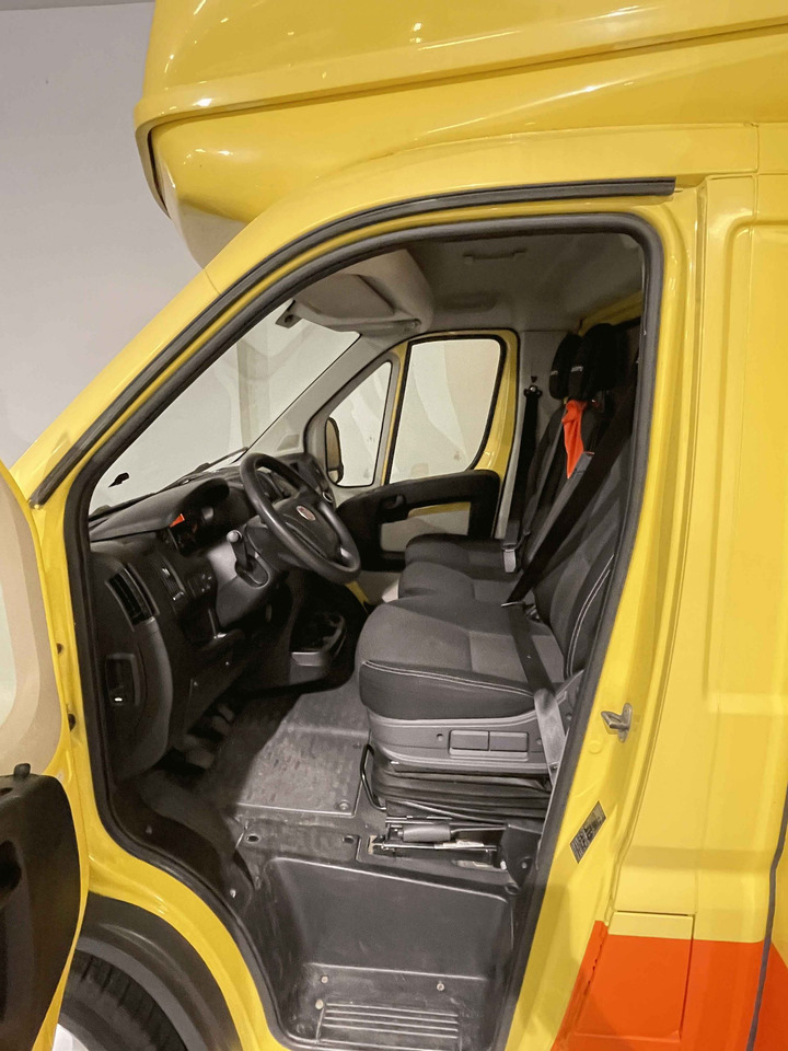 Wochenmarktmobil Esselmann - Xe tải bán hàng: hình 2 Wochenmarktmobil Esselmann - Xe tải bán hàng: hình 2